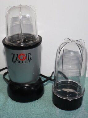 Magic Bullet Blender Model MB1001  W/ 3 Blades And 2 Cups W/ Handles & 2 W/O